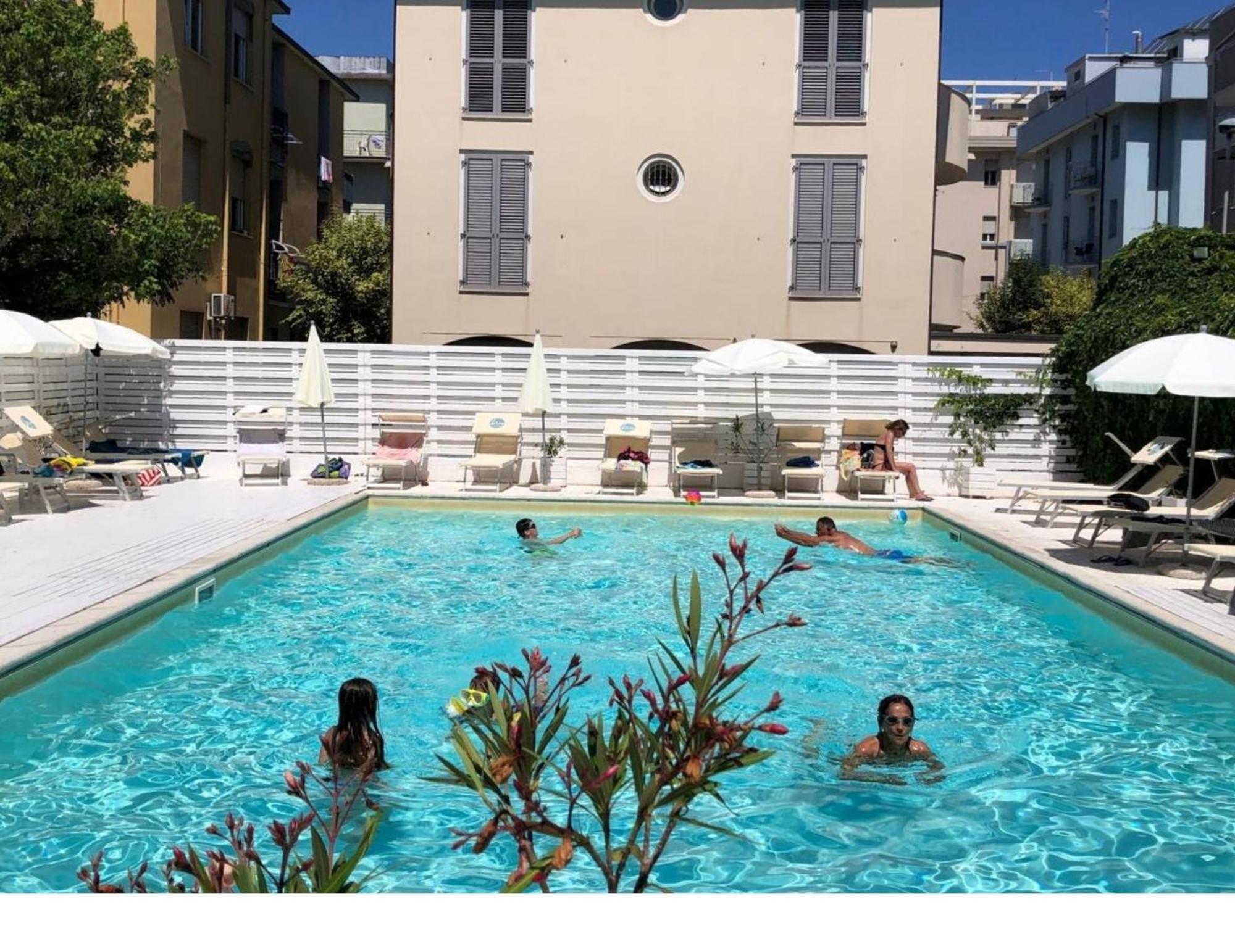 Hotel Villa Del Parco Rimini Exterior photo